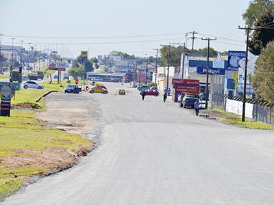 Marginal da BR 277 foi pavimentada