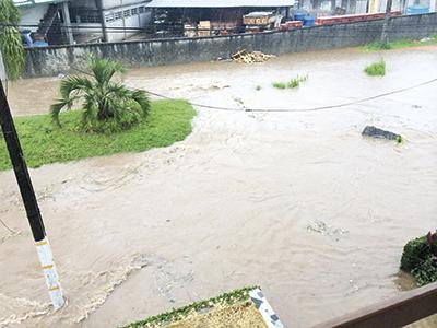 Chuva forte volta a assustar Campo Largo