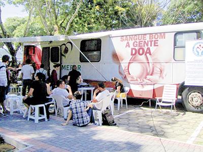 Ônibus da Hemepar faz coleta  de sangue em Campo Largo