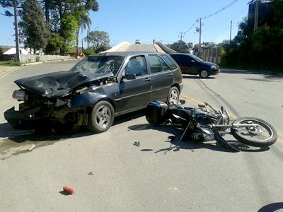 Motociclista ferido em acidente no Guabiroba 