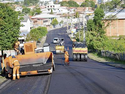 Obras de pavimentação transformam Campo Largo