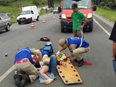 Motociclista ferido em acidente na antiga BR no Itaqui