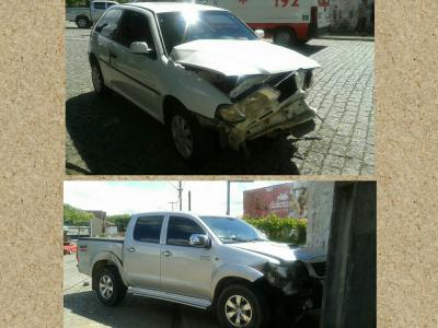 Acidente na rua Coronel Cezar Torres com Joaquim Ribas de Andrade. 