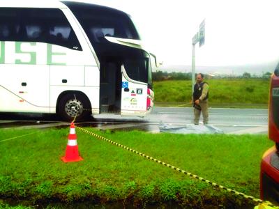 Identificado homem atropelado na BR 277 por ônibus