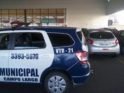 Peugeot roubado em Curitiba encontrado no estacionamento do Condor