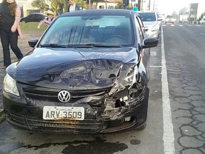 Colisão traseira na  Avenida Centenário