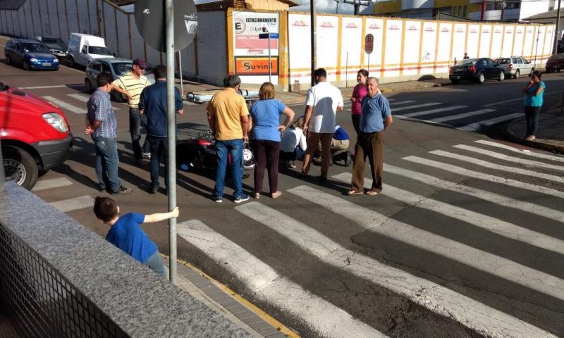 Motociclista ferida em colisão na Marechal Deodoro