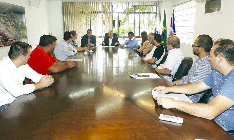 Obra na Caetano Munhoz da Rocha reinicia na segunda-feira