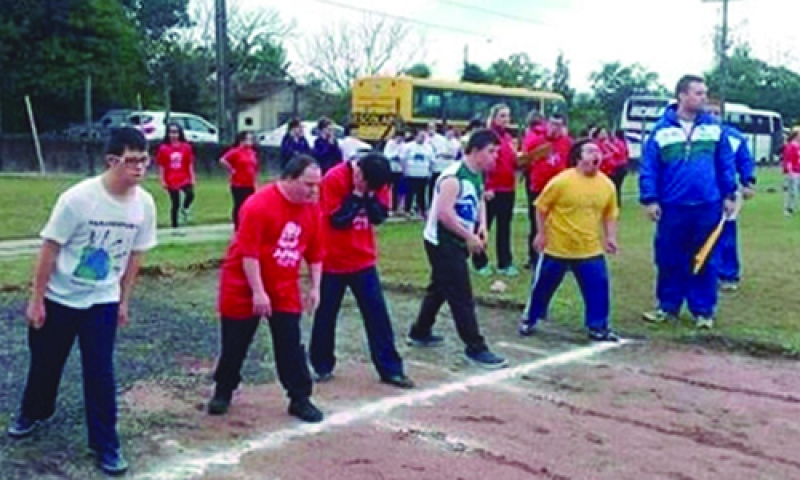 Alunos do Cemae participam dos Jogos Escolares