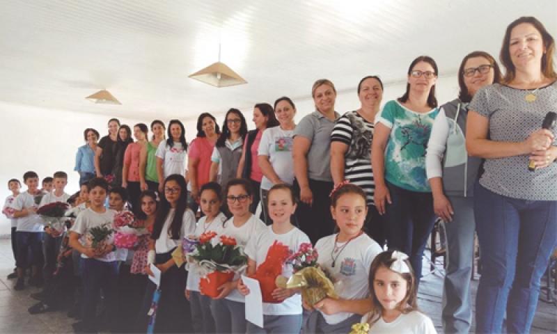 Escola de São Luiz do Purunã recebe nota 7,2 no Ideb