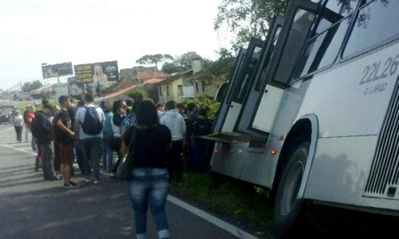 Motorista passa mal e passageiros de Ligeirinho levam um grande susto na BR