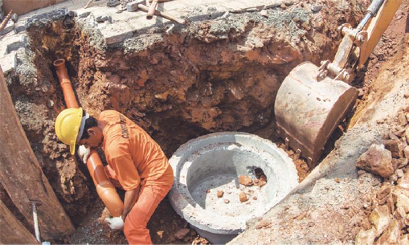 Moradores ainda têm dúvidas quanto a ligação de esgoto em alguns bairros