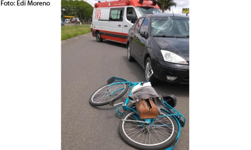 Ciclista atropelado em frente ao Laçador na antiga BR-277