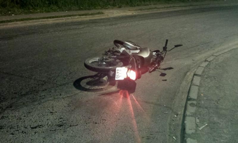 Motociclista ferida em acidente na Avenida Expedicionários