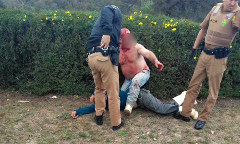 Homem suspeito de agredir mulher e tentar pegar criança de colo causa tumulto
