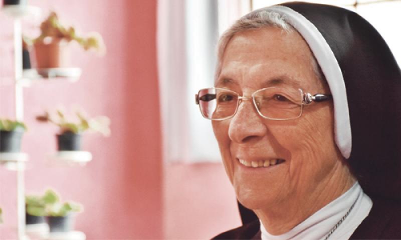 Irmã Dolores: a religiosa com milhares de filhos