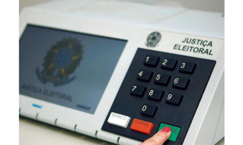 Urna de Campo Largo passa por auditoria