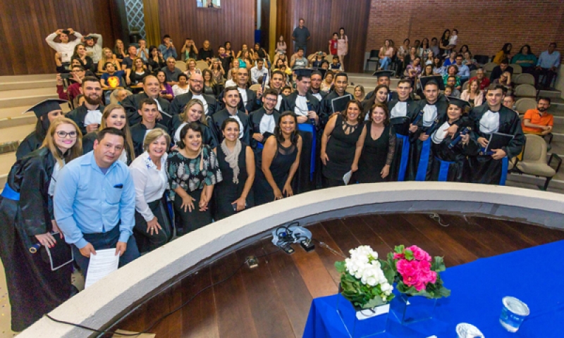 Formatura de 22 alunos do curso técnico de logística