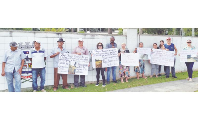 Moradores do Itaboa pedem conclusão da Ângelo Zanetti