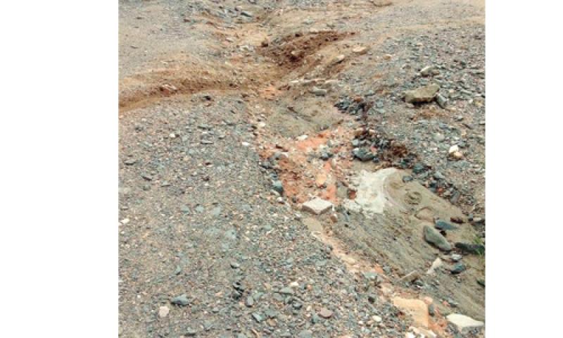 Moradores da Rua Aracaju, no Vila Glória, têm sido prejudicados pela rua