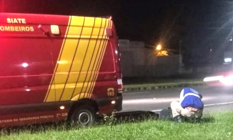 Pedestre atropelado e motorista não presta socorro