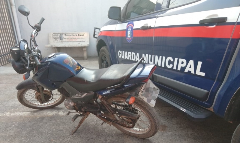 Detido no Jardim Rondinha com moto com alerta de roubo no Centro