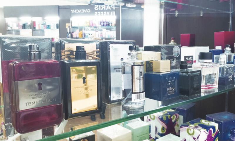 Perfumes masculinos com  preços especiais na Extrémité