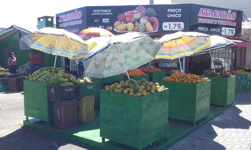 Atacadão de Frutas e  Verduras tem produtos frescos todos os dias a R$ 1,79