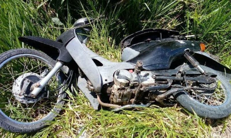 Moto de vítima de homicídio encontrada abandonada às margens da PR-423