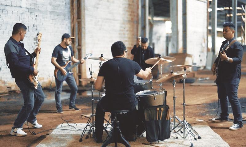 Banda ATNT lança música com propósito de aproximar as pessoas de Deus 