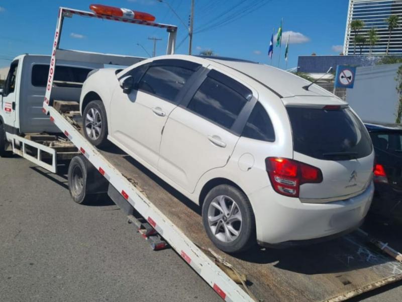 Citroen furtado em Paranaguá foi recuperado pela PM em Campo Largo