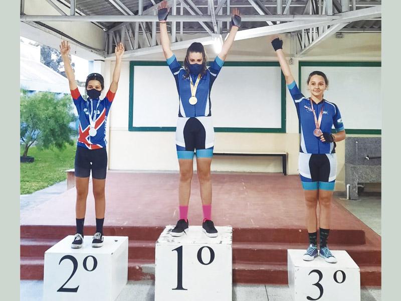 Alunos de Campo Largo participam dos Jogos Escolares do Paraná e conquistam boas posições