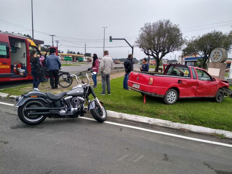 Motociclista socorrido pelo SIATE em colisão na antiga BR-277