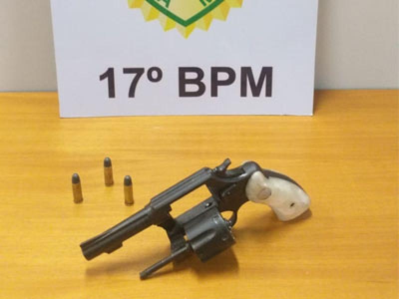 Procurado da Justiça é preso com arma pela Polícia Militar na BR277