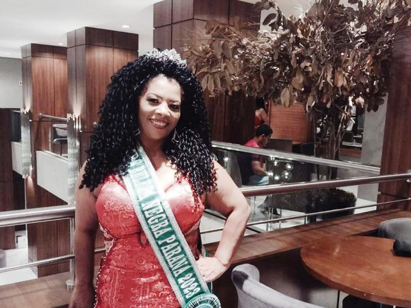 Campo-larguense conquista título  de Miss Beleza Negra Paraná 2023