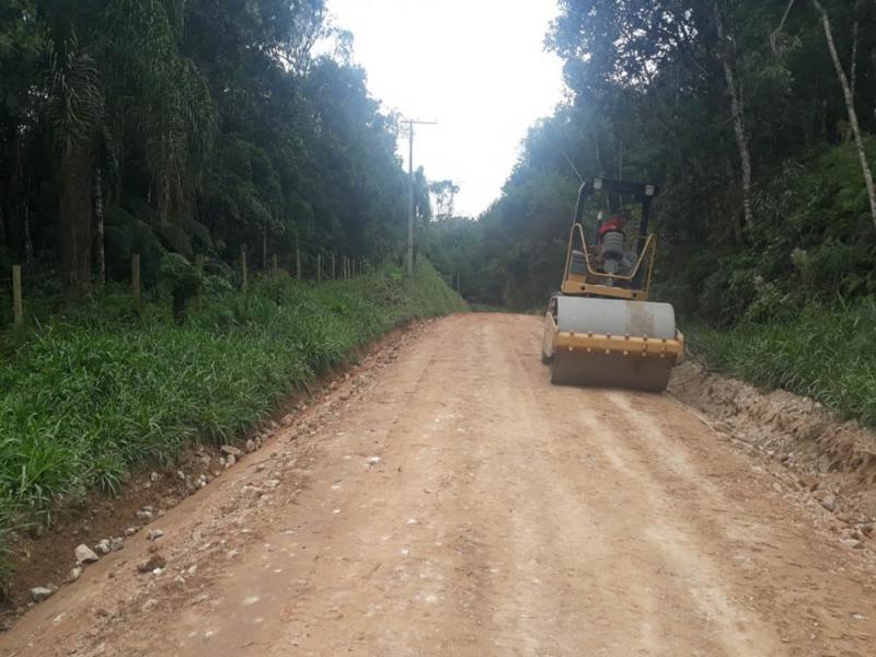 Obras de conservação melhoram rodovia não pavimentada entre Campo Largo e Ponta Grossa