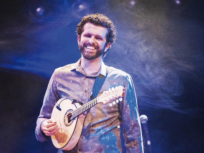 Balsa Nova recebe o concerto  “História do Choro” com o  bandolinista Daniel Migliavacca