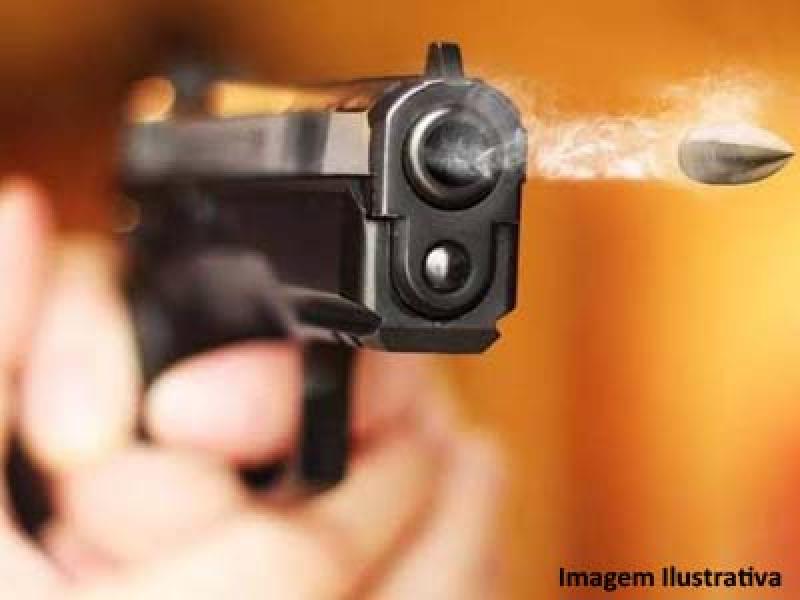 Homem alvejado por disparo de arma de fogo dá entrada na UPA em Campo Largo