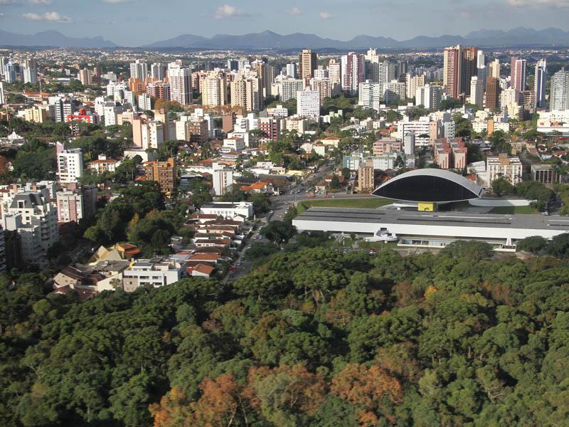 Com Curitiba em 1º, dez cidades do Paraná estão entre as mais inteligentes e conectadas do País