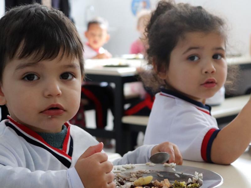 Prefeitura abre cadastro para vagas nos Cmeis e nas escolas para 2023