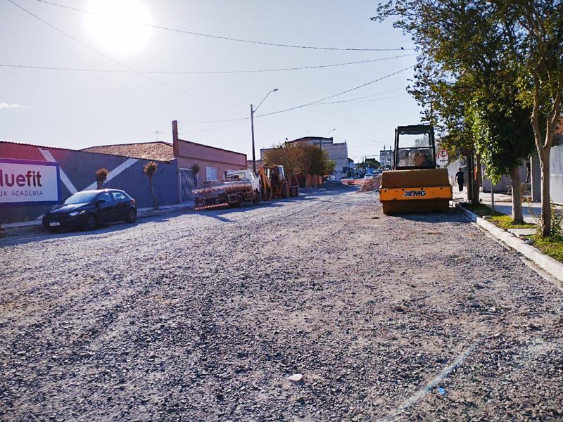 Rua Dom Pedro II é liberada para tráfego bloqueio foi feito devido obras