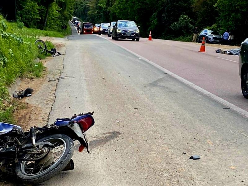 Grave acidente tira a vida de motociclista de 49 anos