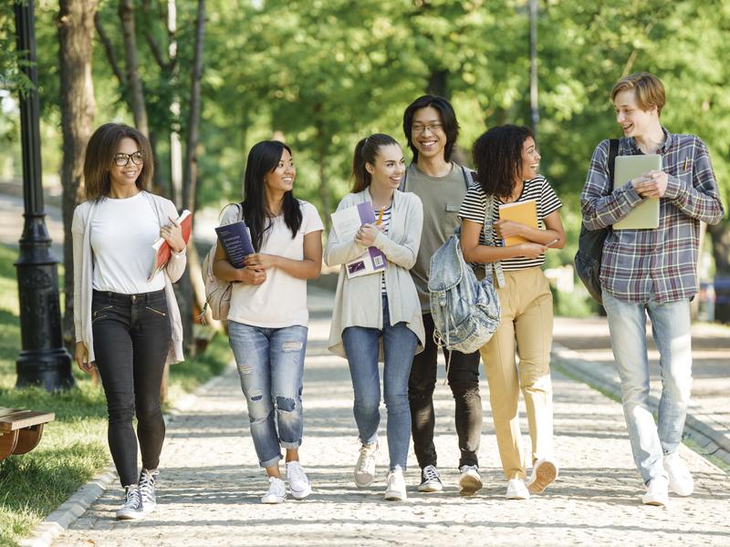 Escolhas profissionais impostas muito cedo aos  jovens exigem competências socioemocionais 