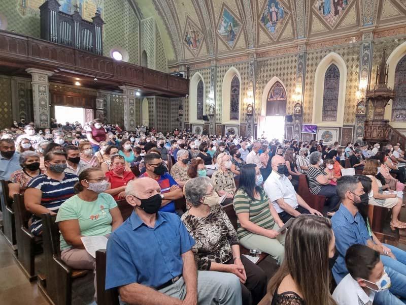 União e pedido de oração é tema na Missa de Cinzas