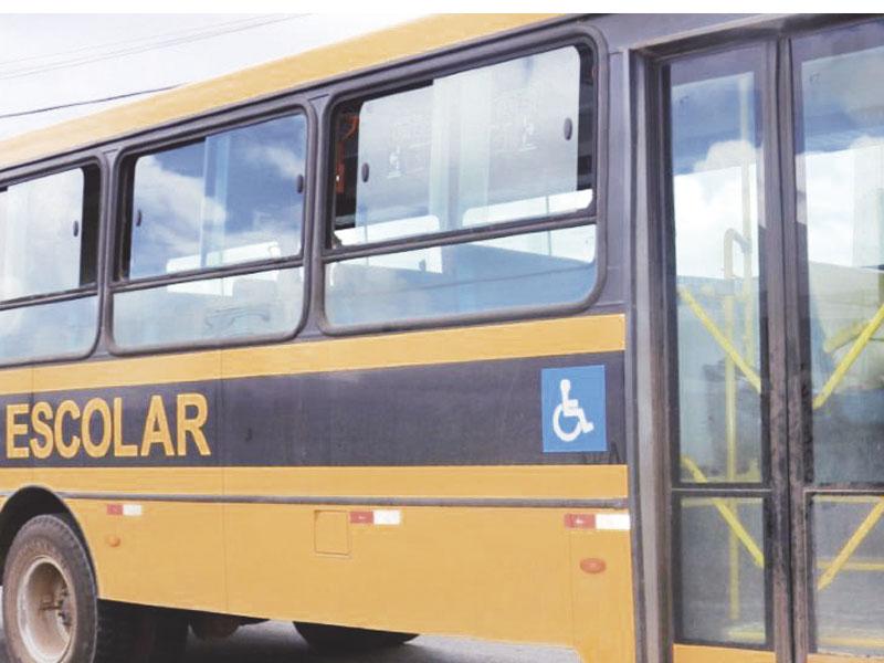 Câmara volta a reforçar pedido de esclarecimentos sobre o transporte escolar