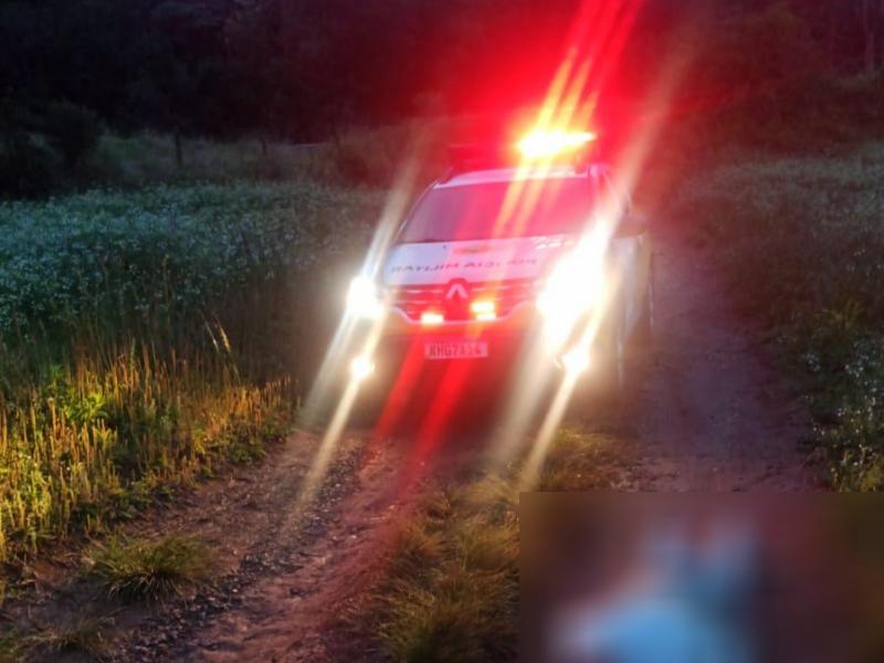 Homem encontrado morto a tiros numa propriedade nas proximidades da Ratada em Campo Largo