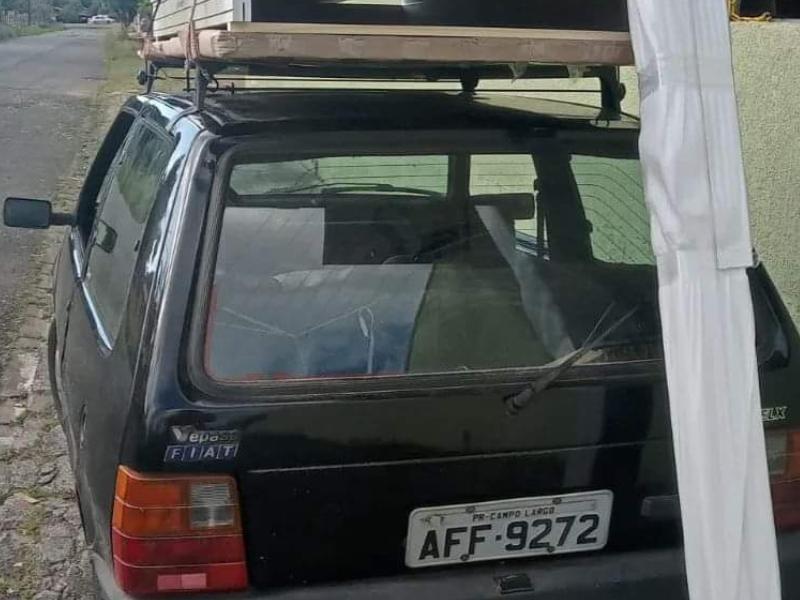 Fiat Uno furtado em pátio de empresa no bairro Bom Jesus em  Campo Largo 