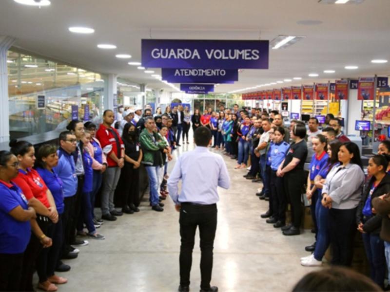 Campo Largo terá mutirão com 250 vagas para trabalhar em rede de supermercados 