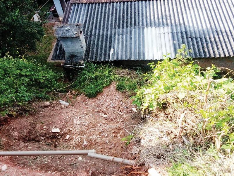 Deslizamentos em três pontos da cidade assustam moradores