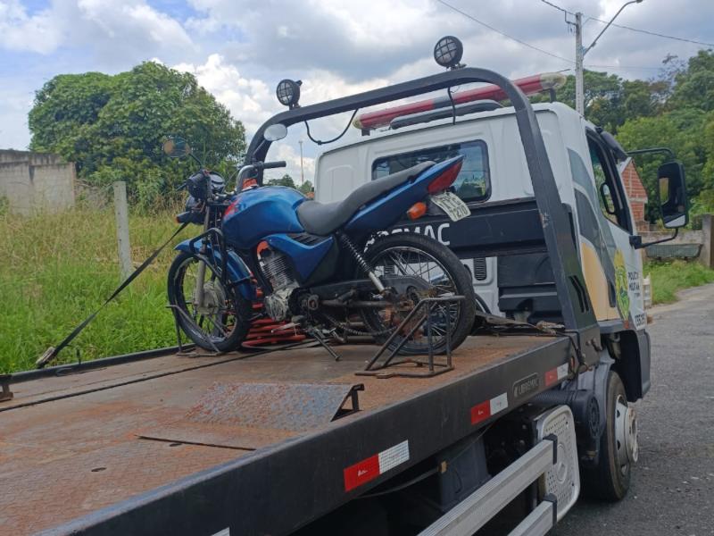 Polícia Militar apreende motocicleta com alerta de furto no Aparecida e encaminha homem para a DRP